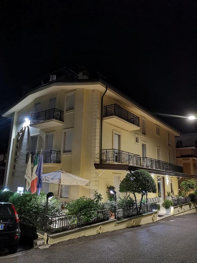 Hotel Pompei Fiuggi Exterior foto